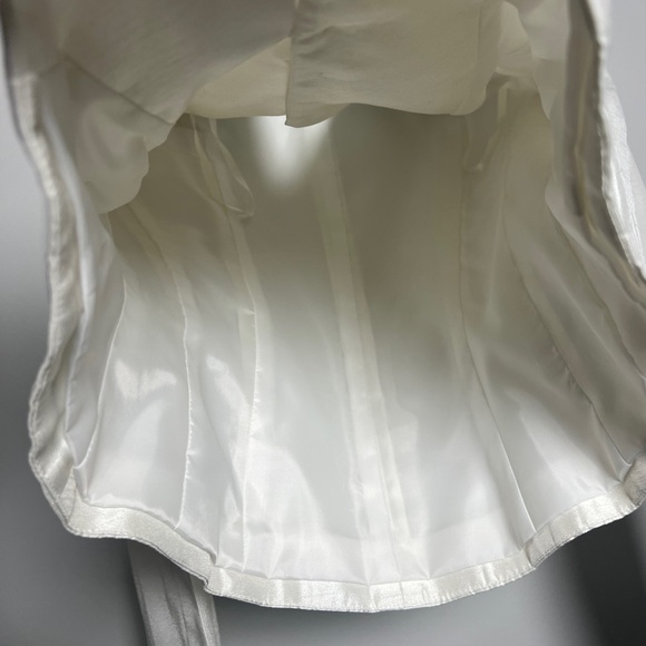 Jackie John White Satin Blazer Bow Detail Rhinestone Buttons Classy - Picture 9 of 10